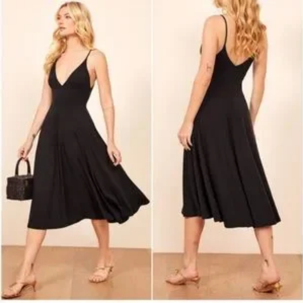 Reformation Strada Dress v-neck swing midi jersey knit black medium